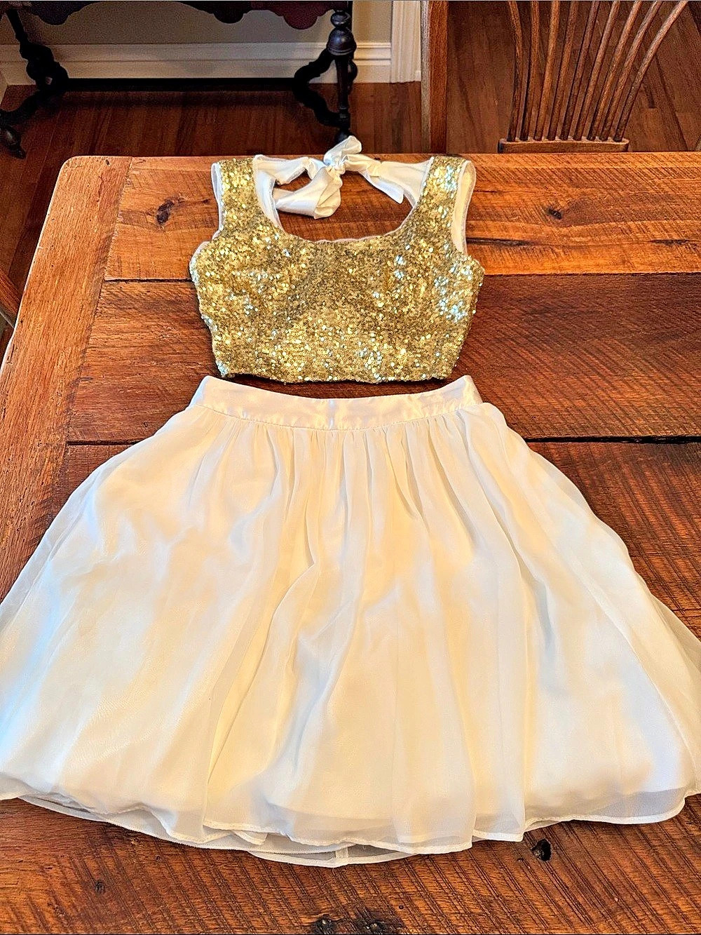 B. Darlin Sequin 2 Piece Set juniors Size 3/4 Gold & White Formal Set